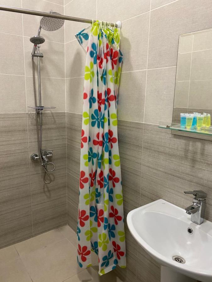 Ninotsminda Hotel Sharl מראה חיצוני תמונה