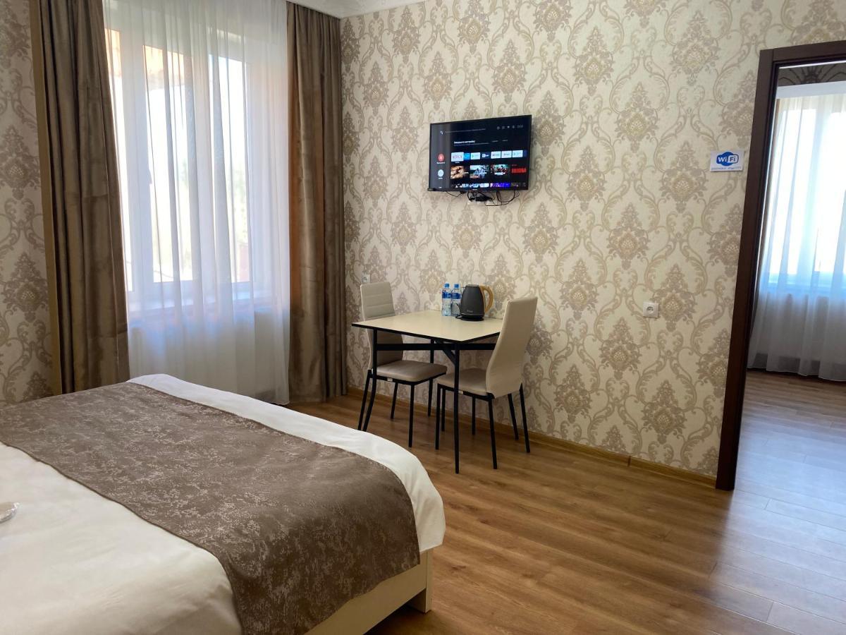 Ninotsminda Hotel Sharl מראה חיצוני תמונה
