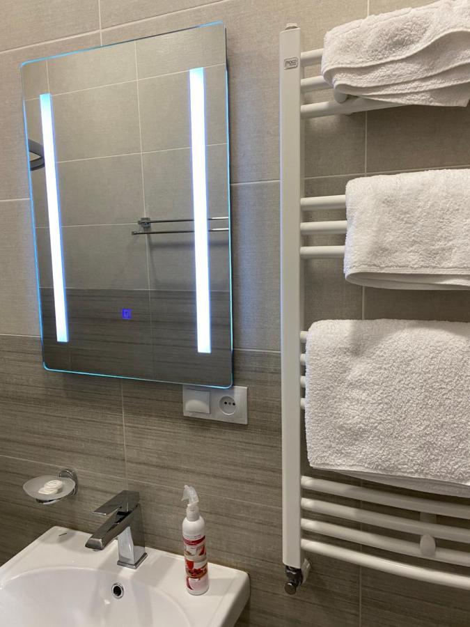 Ninotsminda Hotel Sharl מראה חיצוני תמונה