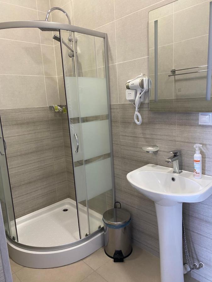 Ninotsminda Hotel Sharl מראה חיצוני תמונה