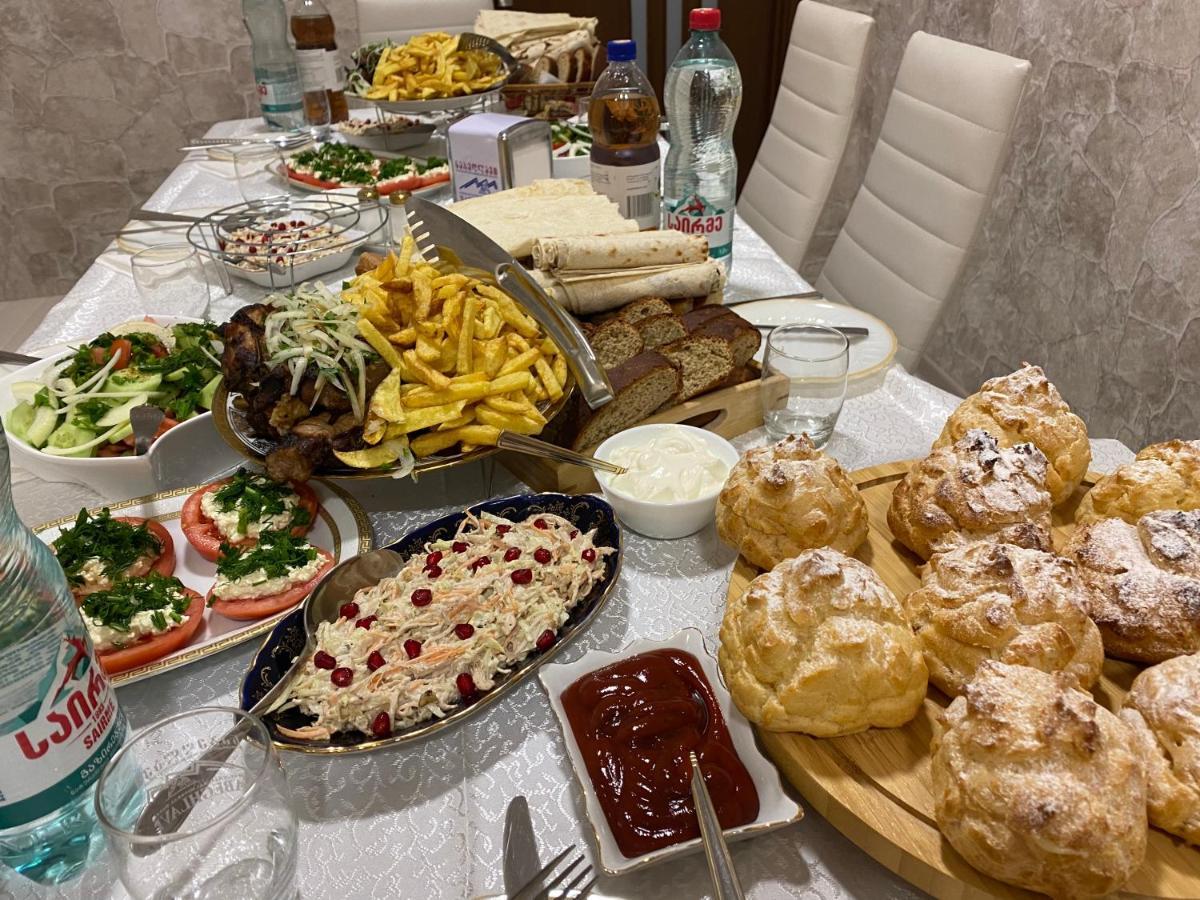 Ninotsminda Hotel Sharl מראה חיצוני תמונה