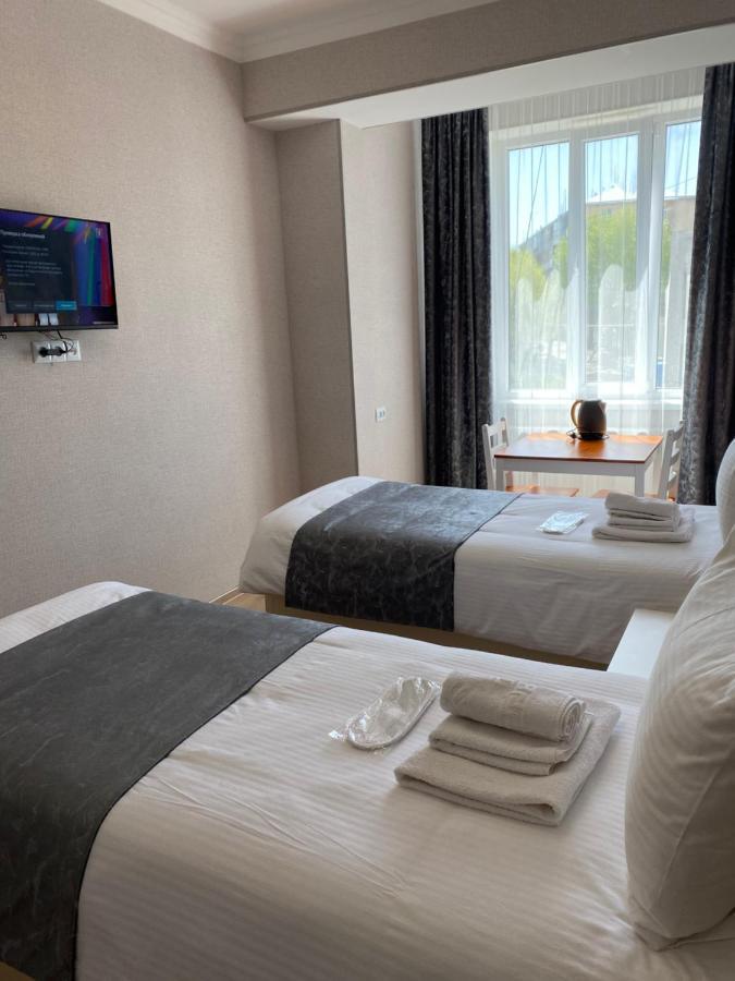 Ninotsminda Hotel Sharl מראה חיצוני תמונה